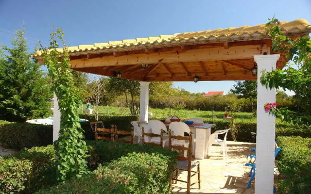NEFELI House