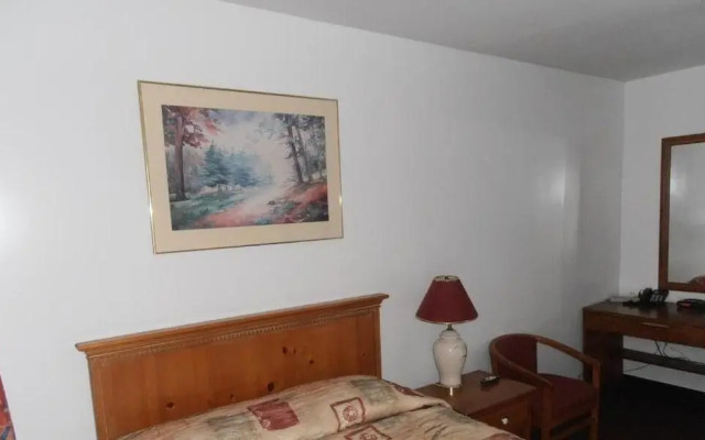 Maples Motel