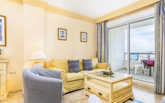 Stunning Apartment on the beach 358