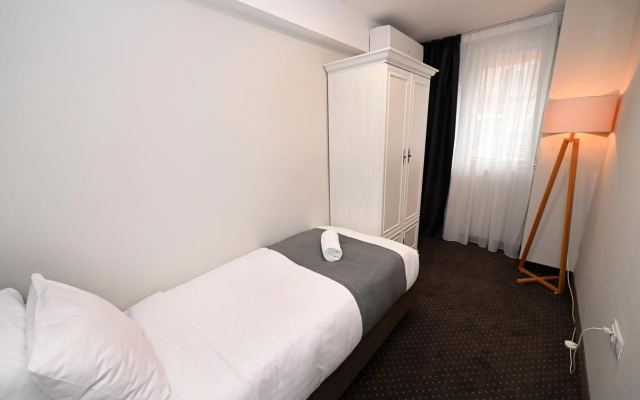 Hotel Alexandar II