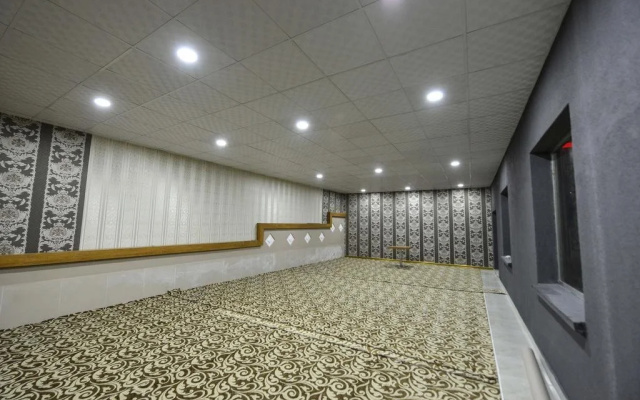 Grand Surmely Business Hotel