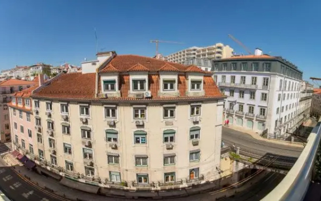 A Captivating Apartment close to River Tagus in Lisbon