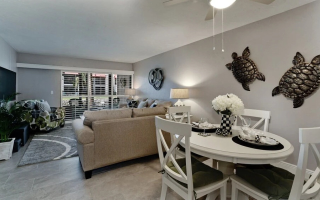 Runaway Bay Resort by BBG