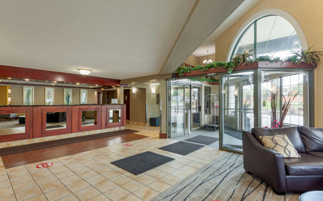 Best Western Plus Orillia Hotel