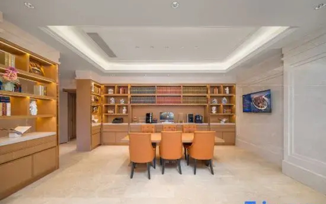 Vienna Classic Hotel (Hohhot Saihan Wanda Plaza Branch)