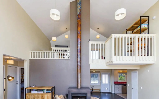 Chalet Gryon - Large 3 Bedroom with Fireplace
