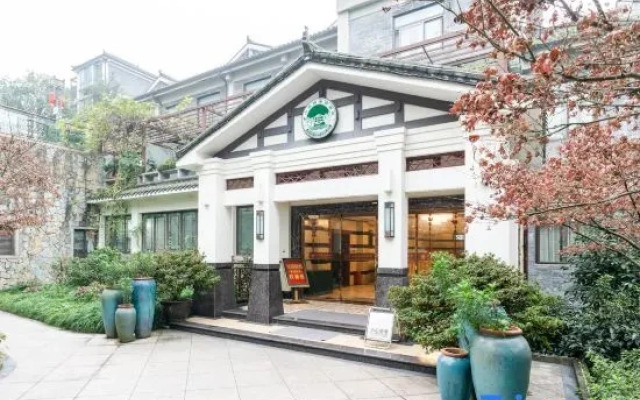 Chongqing Mid Mountain Garden Resort Hotel