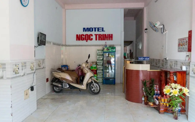 Ngoc Trinh Hotel Binh Tan By Zuzu