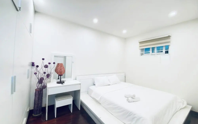 My Khe Beach 3 Bedrooms Apartment