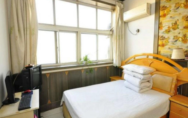 Zhangqiu Yingping Hotel