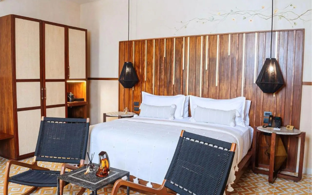 Adoro Hotel Boutique