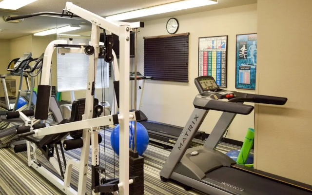 Candlewood Suites Wichita Northeast