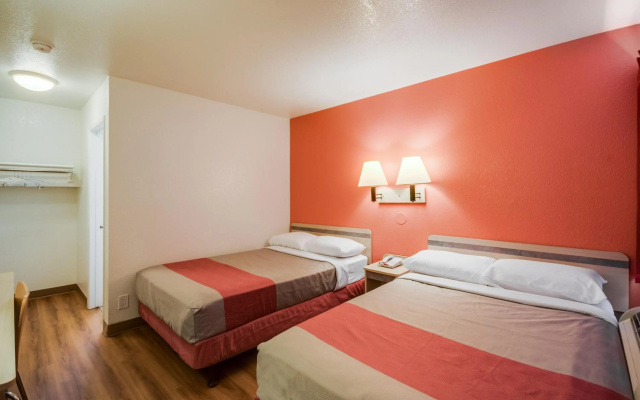 Motel 6 Bellingham, WA