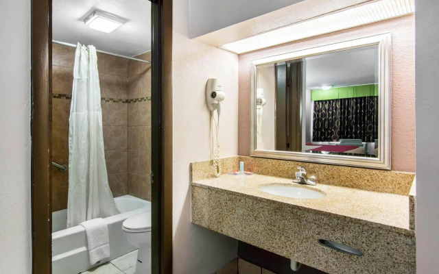 Park Inn by Radisson, Weldon - Roanoke Rapids