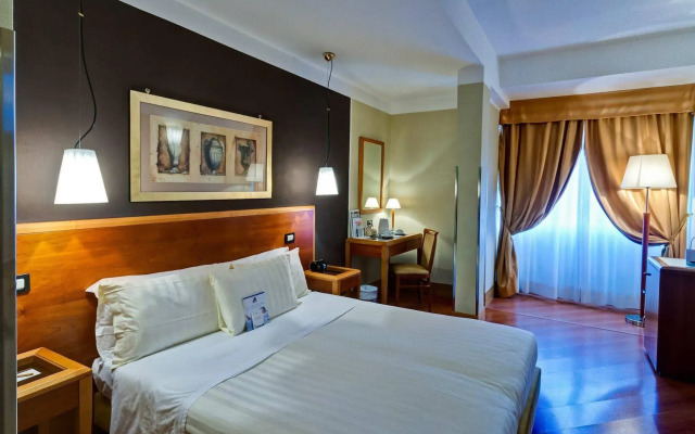 The Spring House Hotel Rome Vatican, Tapestry Collection by Hilton