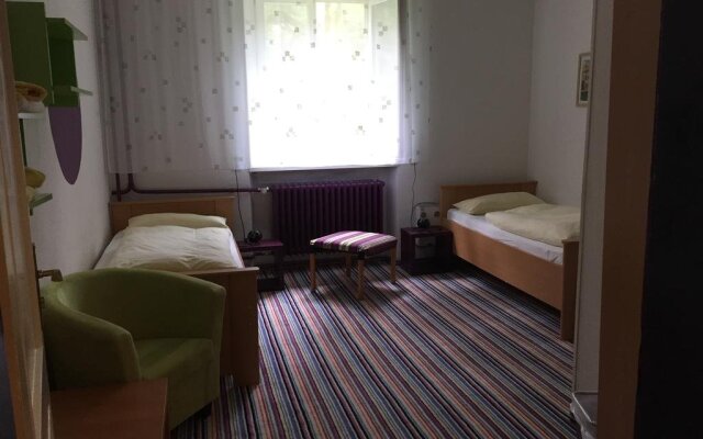Отель Jugend-Hotel Nürnberg Германия, Нюрнберг - отзывы, цены и фото номеров - забронировать отель Jugend-Hotel Nürnberg онлайн комната для гостей