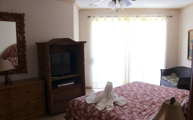 Casa Blanca 2BR CB 205-v by Casago