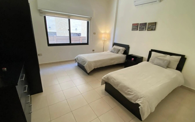 Dair Ghbar Roof Top Apartment