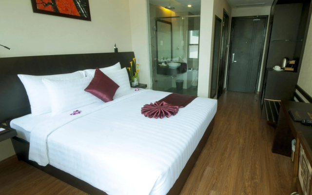 M Village Hotel Tao Dan Park