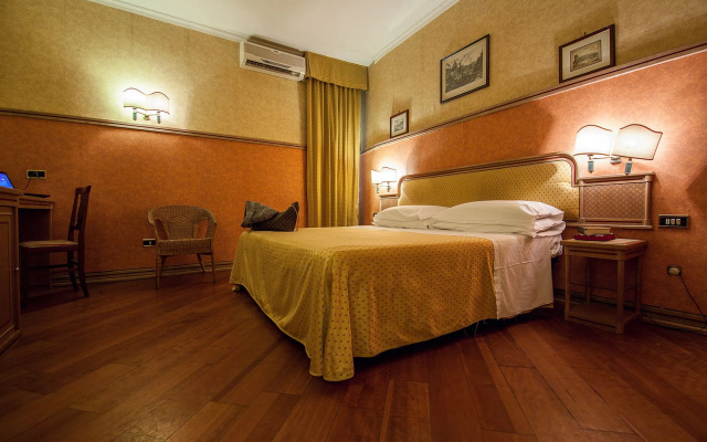 Hotel Pomezia