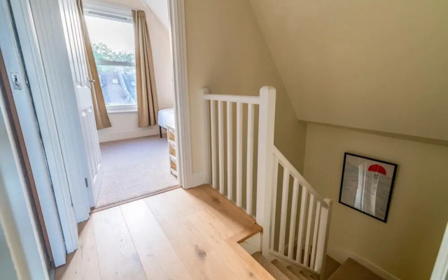 Beautiful Two Bedroom Abode In Clapham