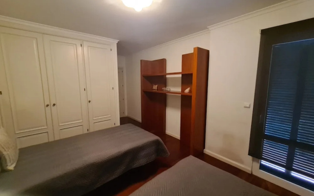 Seaside Escape - 3 Bedroom Apartment Sleeps 6