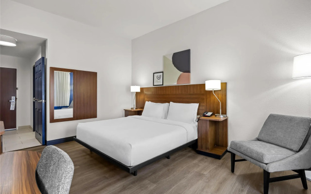 Spark by Hilton Macon North