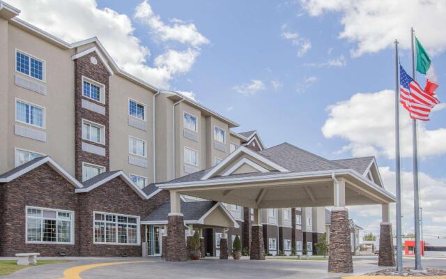 Отель Microtel Inn & Suites by Wyndham Cuauhtemoc вид на фасад