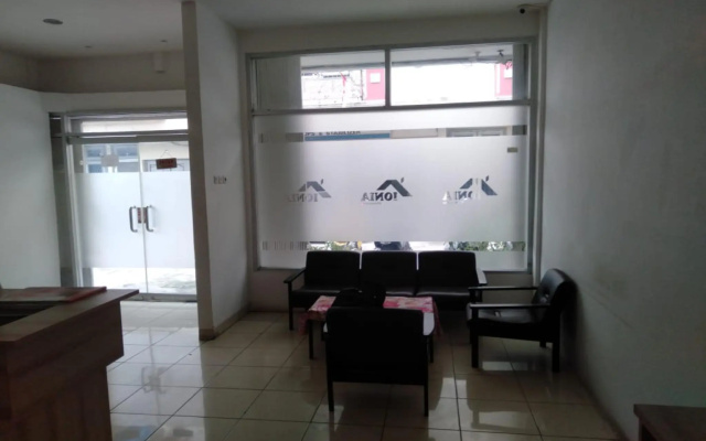 SPOT ON 2869 Ionia Homestay