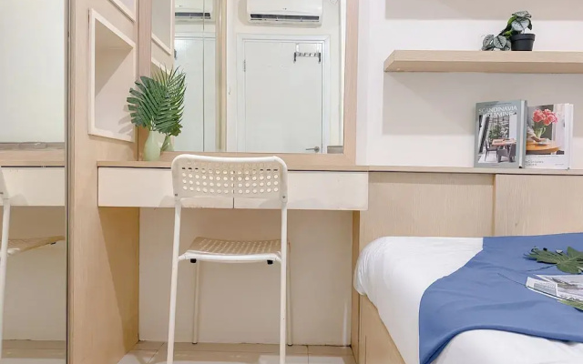 Good Deal and Comfy 2BR Apartment Green Pramuka City