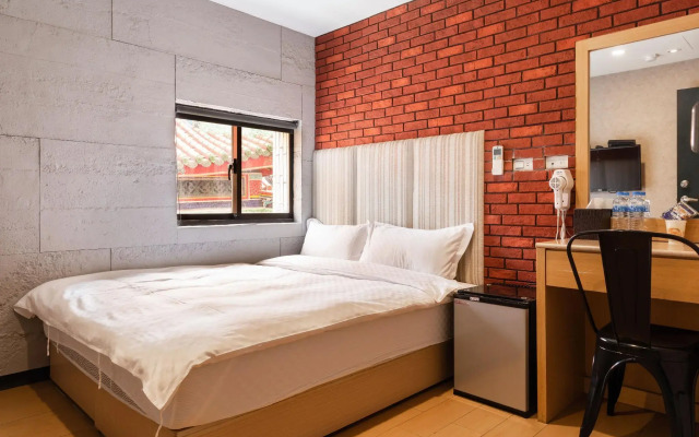 Long Shan Hotel