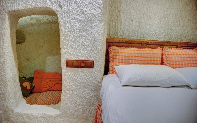 Gibos Cave Hotel