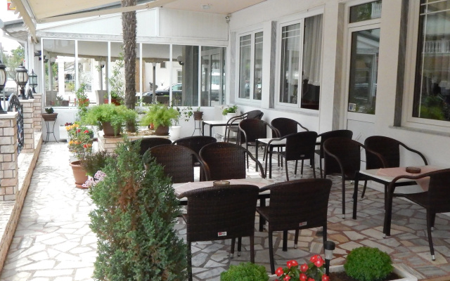 Gold Stern Hotel