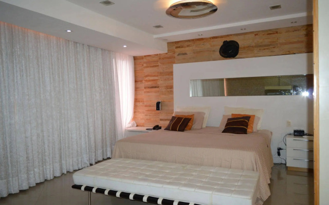 Ocean Tower Flat