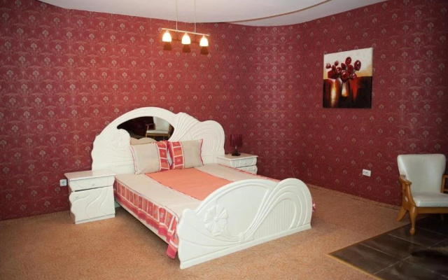 Globus Hotel