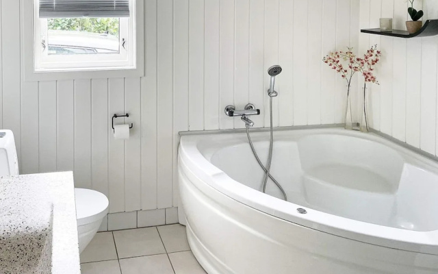 6 Person Holiday Home in Egernsund
