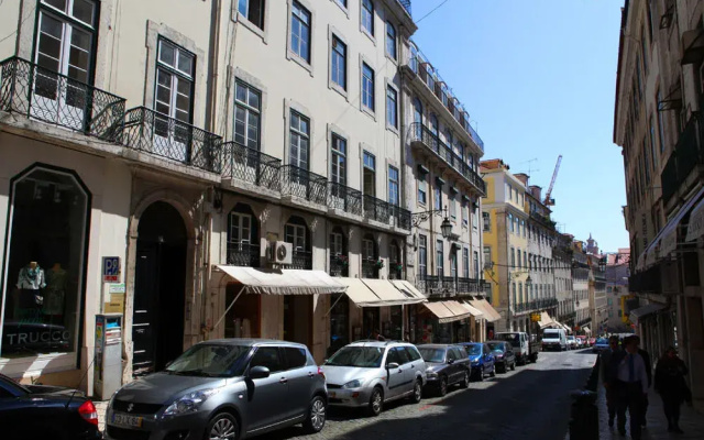 Traveling To Lisbon Chiado