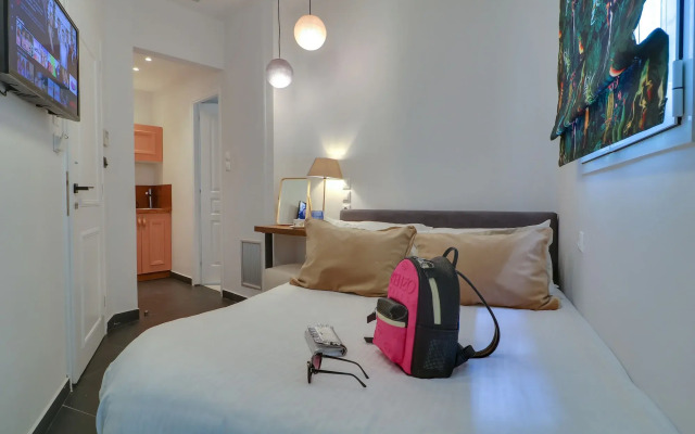 AthiNN Residence