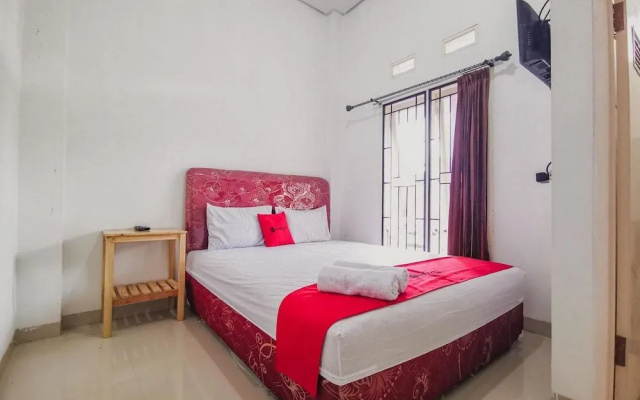 RedDoorz Syariah near Universitas Lampung 2