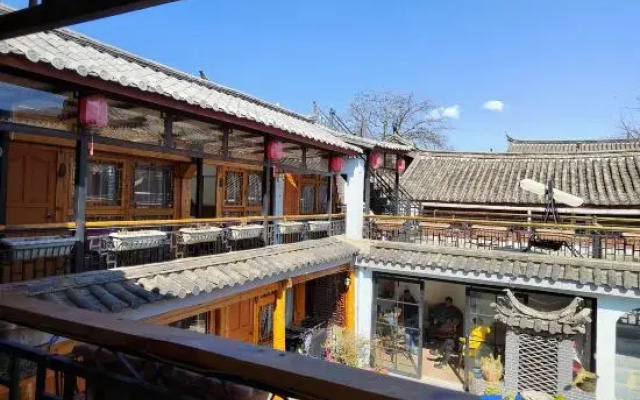 Lijiang Snow Sight Inn
