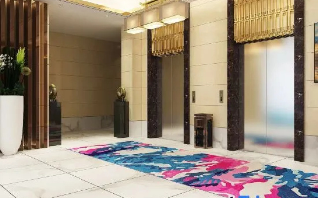 Renaissance Grand Hotel
