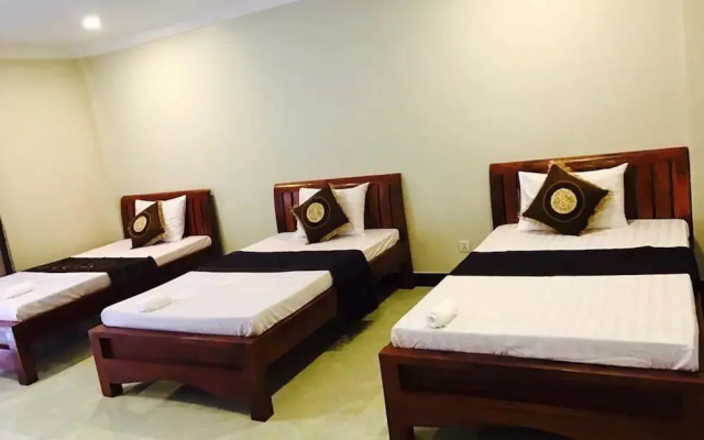 Blue Diamond Guest House - Hostel