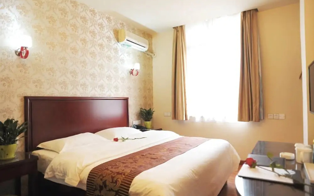 Xana Hotelle Hotel (Guangzhou Beijing Road Pedestrian Street Nongjiangsuo Subway Station)