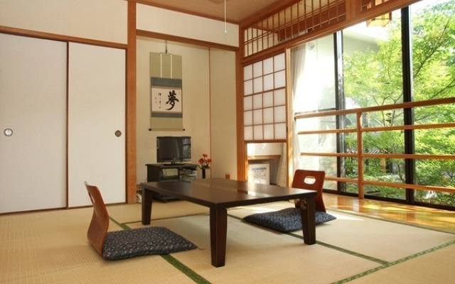 Hangetsu-an