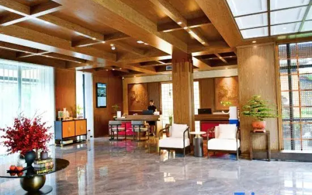 Songzi Yunhuju Hotel (Yawu Scenic Area Store)