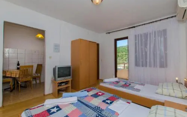 Apartments Bilo