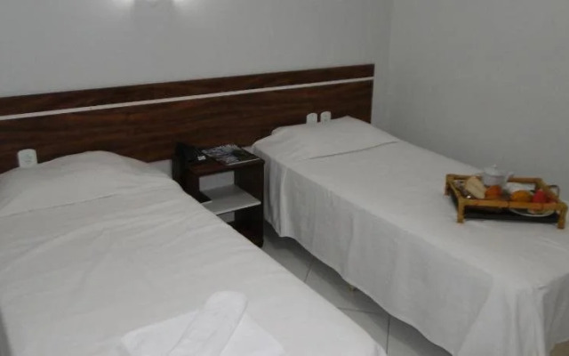 Schalom Hotel
