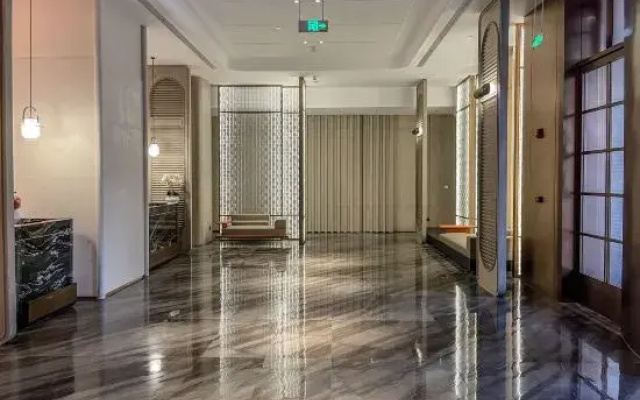 HuaMan Hotel