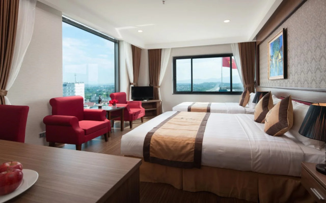 Royal Palace Hotel