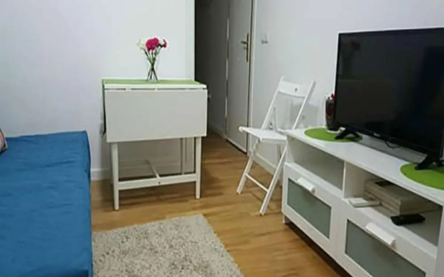 MC YOLO Apartamento Museo Reina Sofia